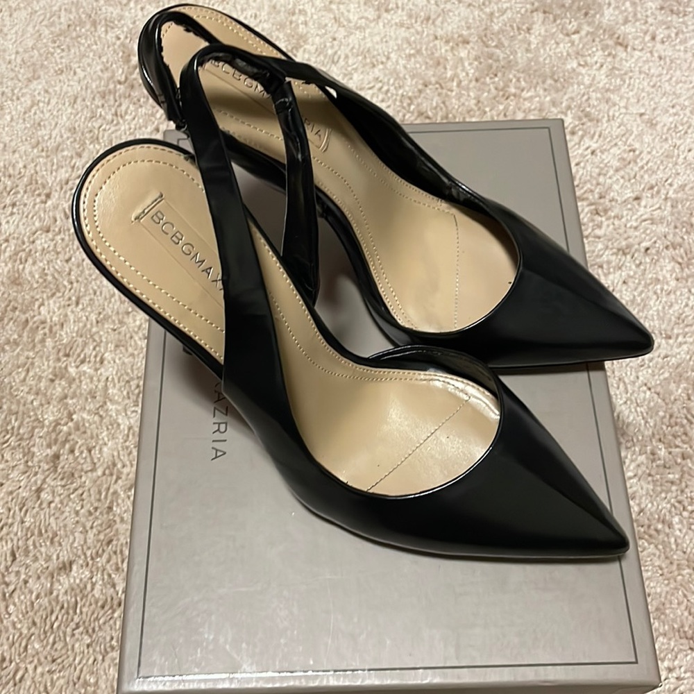 Gently worn BCBG black pumps size 7M